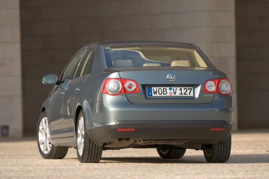  Volkswagen Jetta 2005 года  (фото 83 из 131)